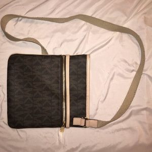 Michael Kors Crossbody Bag